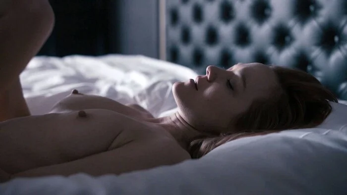 Anna Friel Breasts, Bush Scene in The Girlfriend Experience