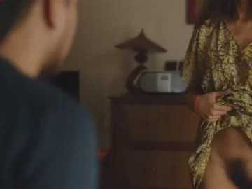 Radhika Apte Sexy scene